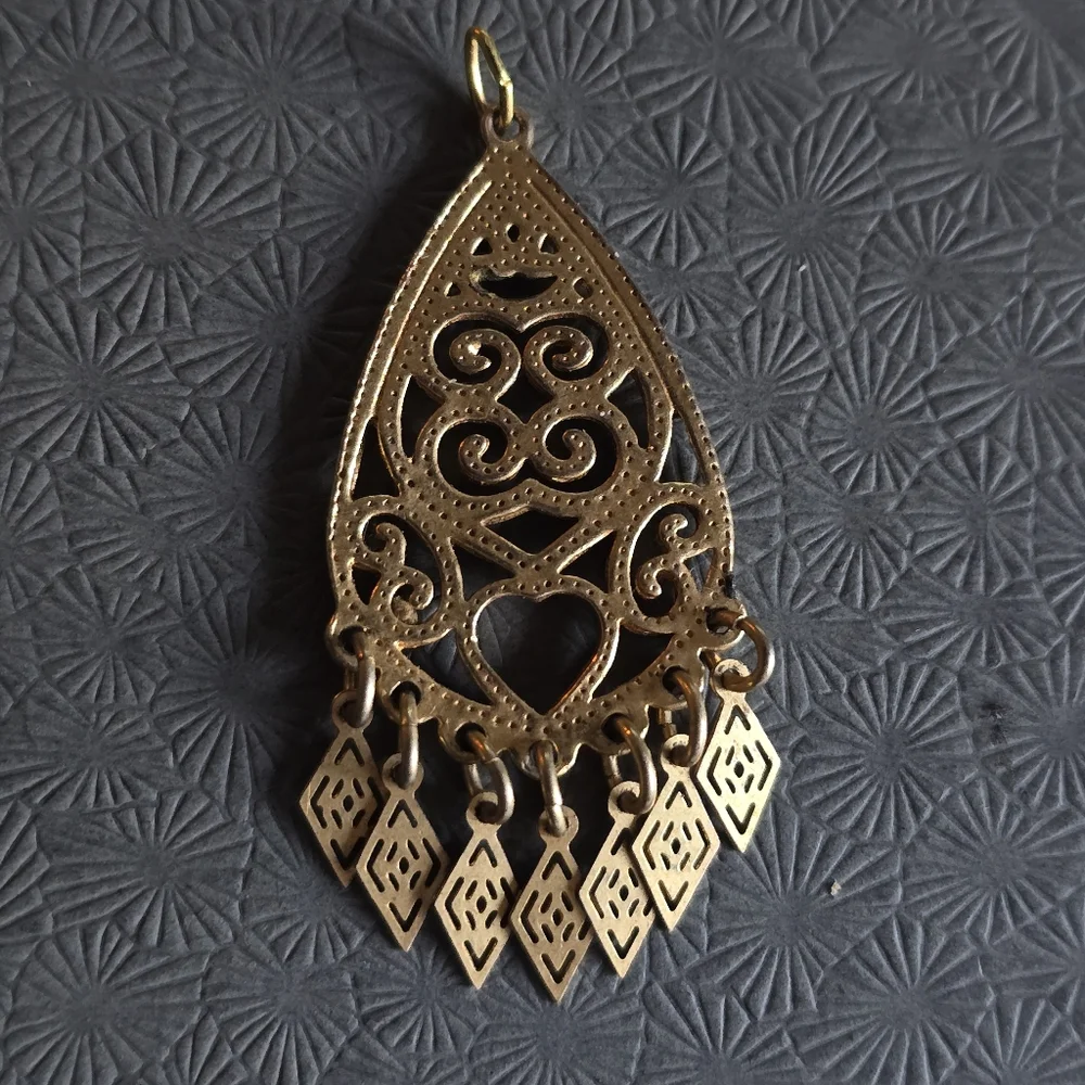 Vintage pendant gold tone filigree boho tribal ethnic